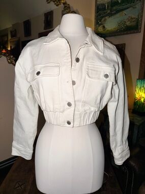 emory park White Cropped Button-Front Jean Jacket